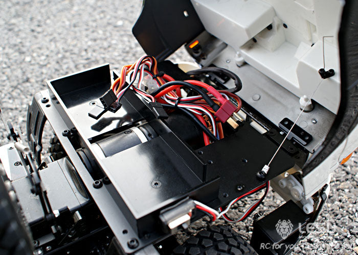 LESU1/14 Hino simulation truck 6X6 three-axle drive hydraulic dump truck differential lock axle remote control model