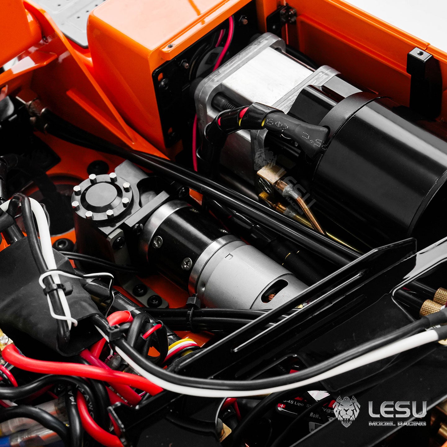 LESU 1/14 RC Model Excavator Aoue-350LC Full Metal Two-Section Boom Hydraulic 3-Way Valve BA-B0013