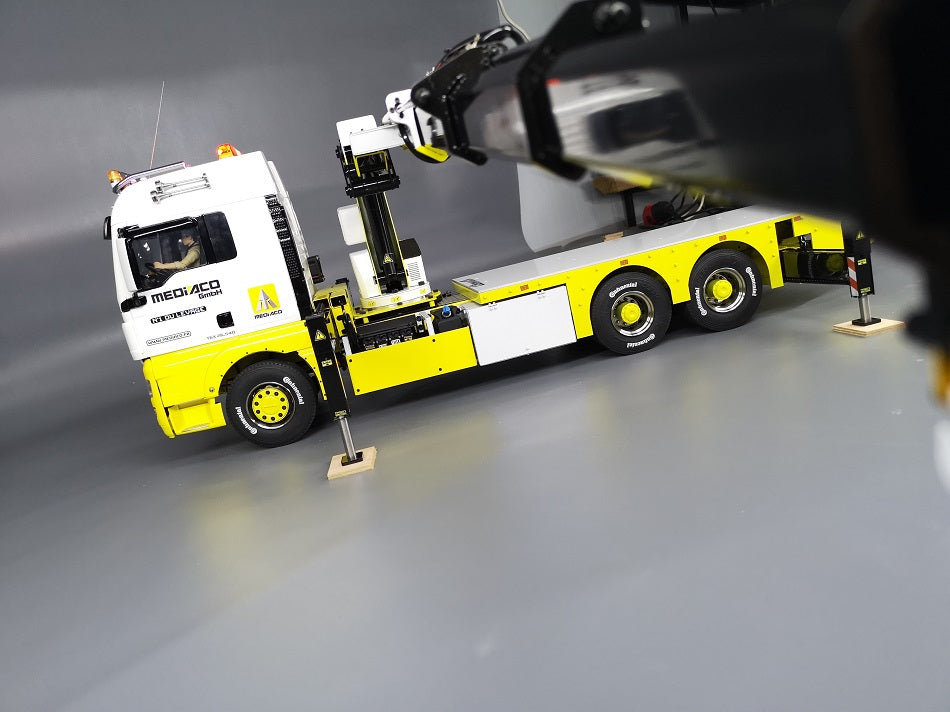 JX Model PK40002EH Truck-Mounted Crane for Tamiya 1/14 RC Hydraulic Construction Machinery Towing Truck Model Upgrade Parts