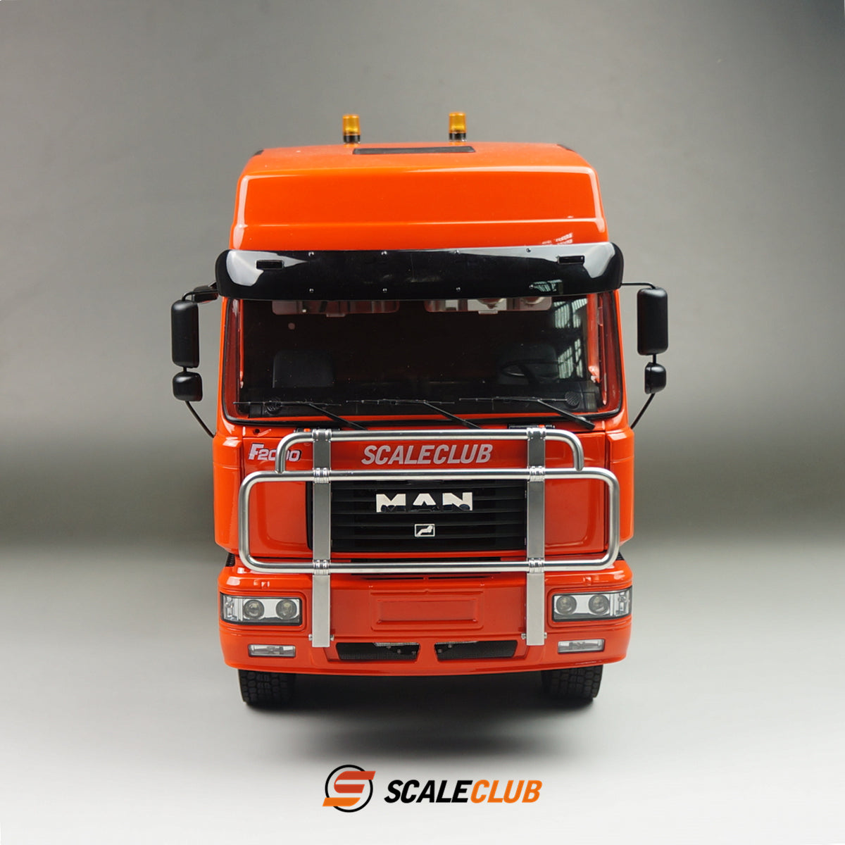 scaleclub 1/14 MAN F2000 8x8 all-metal heavy-duty trailer with metal door and equipment rack