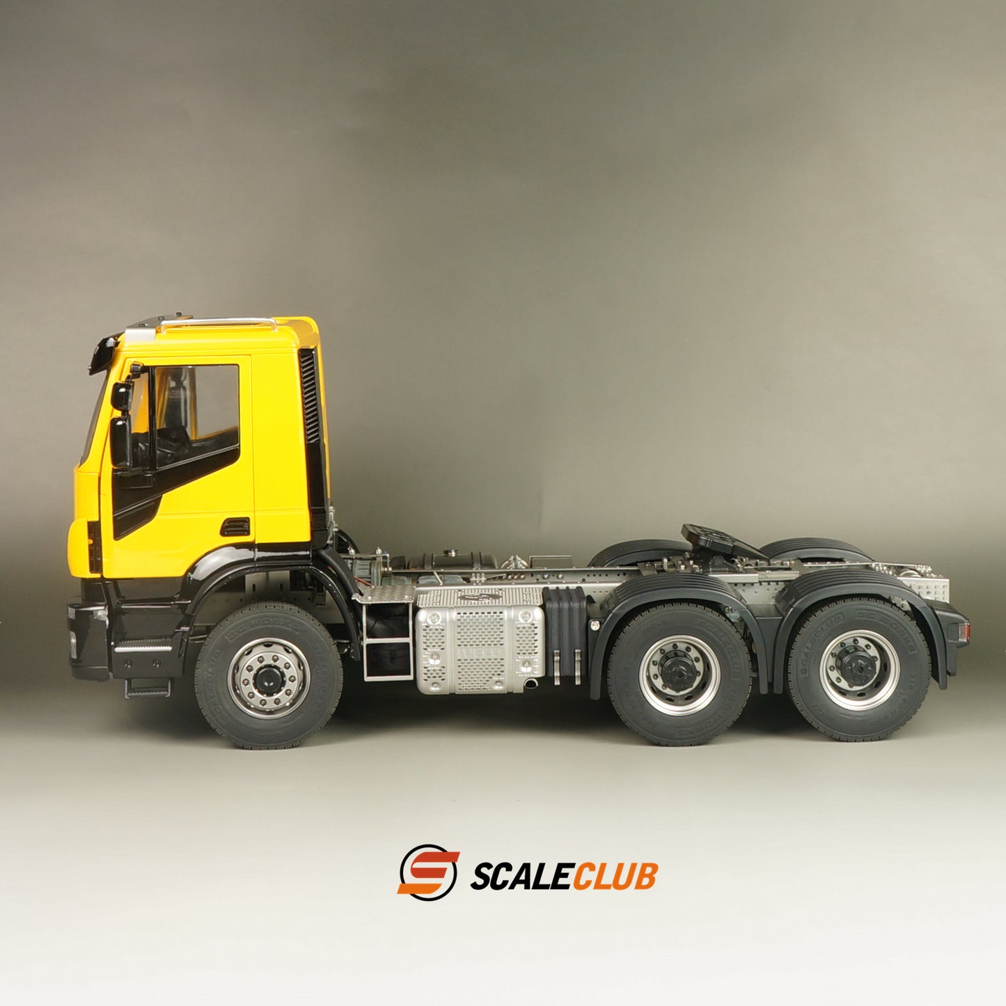 Scaleclub Tamiya 1/14 IVECO 6x6 Metal Remote Control Truck Tractor