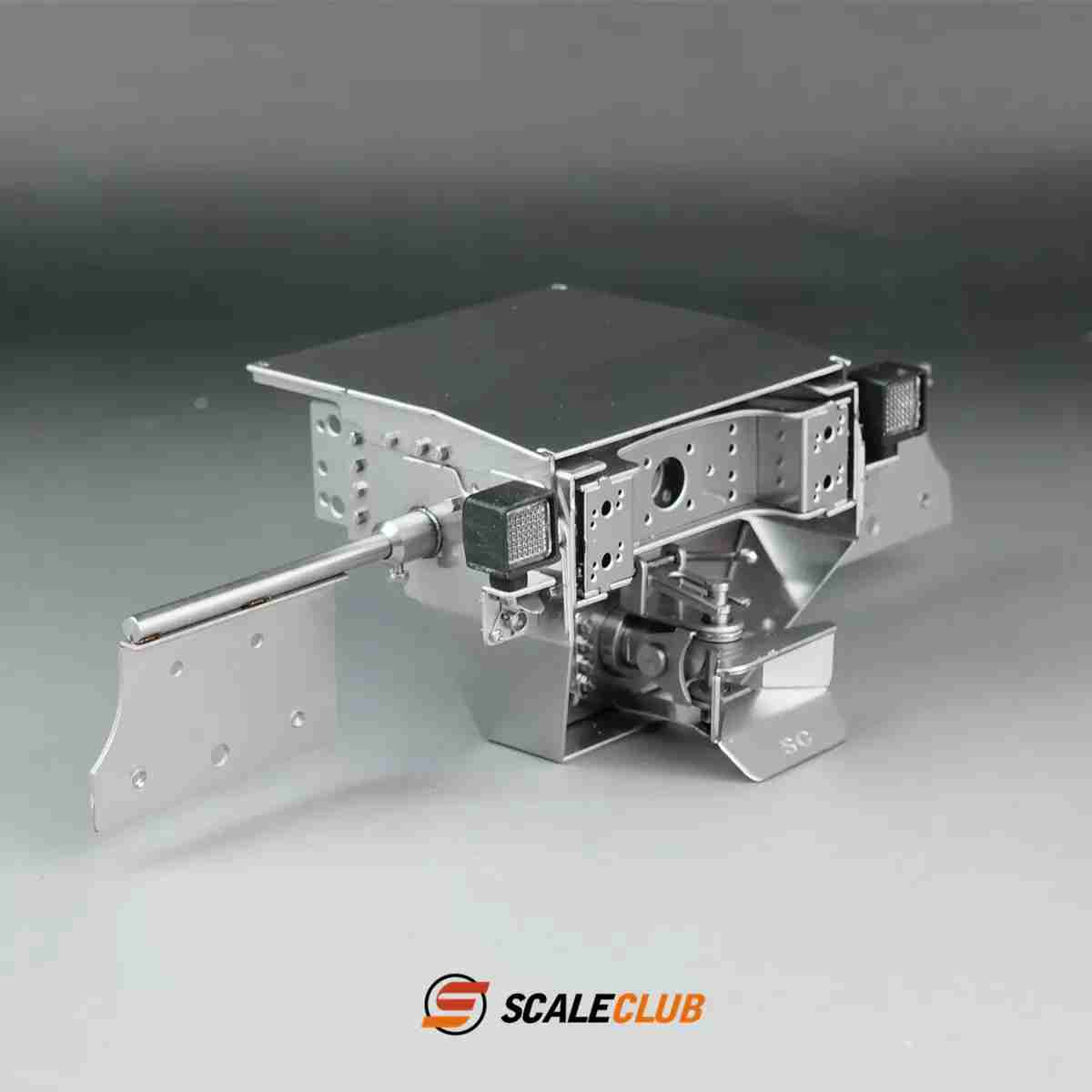 Scaleclub Tamiya 1/14 tractor MAN Scania with heavy tail beam