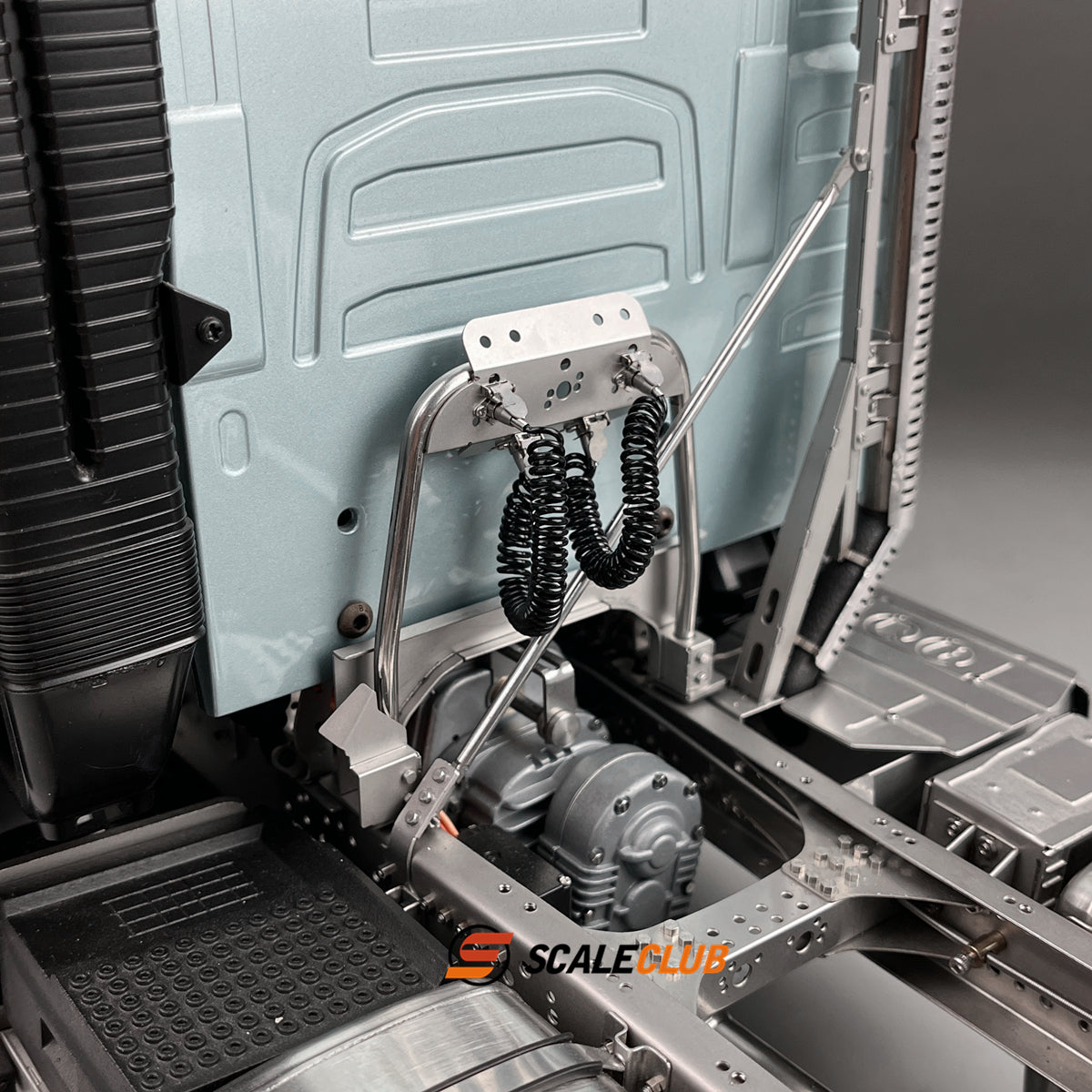 Scaleclcub model RC 1/14 Tamiya Volvo trailer truck truck European truck simulation gas tube frame parts