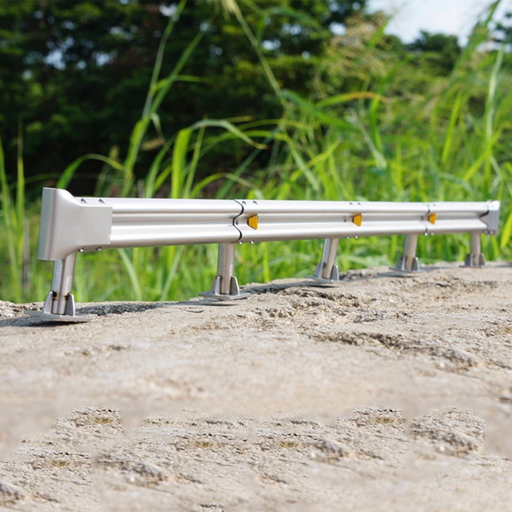 Scaleclub Model Simulation Metal Highway Guardrail Decoration for 1/14 Tractor Truck 1/10 Climbing Vehicle Model Scene Use