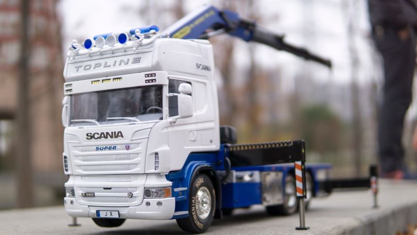 JX Model PK40002EH Truck-Mounted Crane for Tamiya 1/14 RC Hydraulic Construction Machinery Towing Truck Model Upgrade Parts