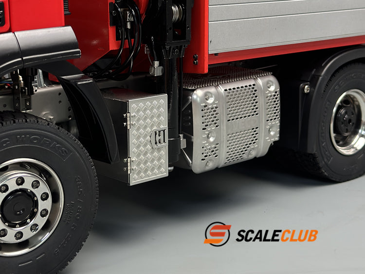 Scaleclub 1/14 Iveco 8x8 with rear steering F1650 truck crane