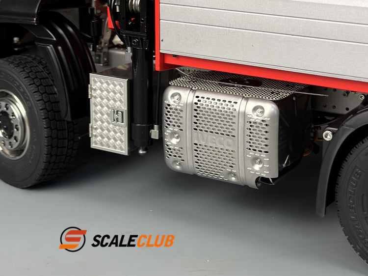Scaleclub 1/14 Iveco 8x8 with rear steering F1650 truck crane