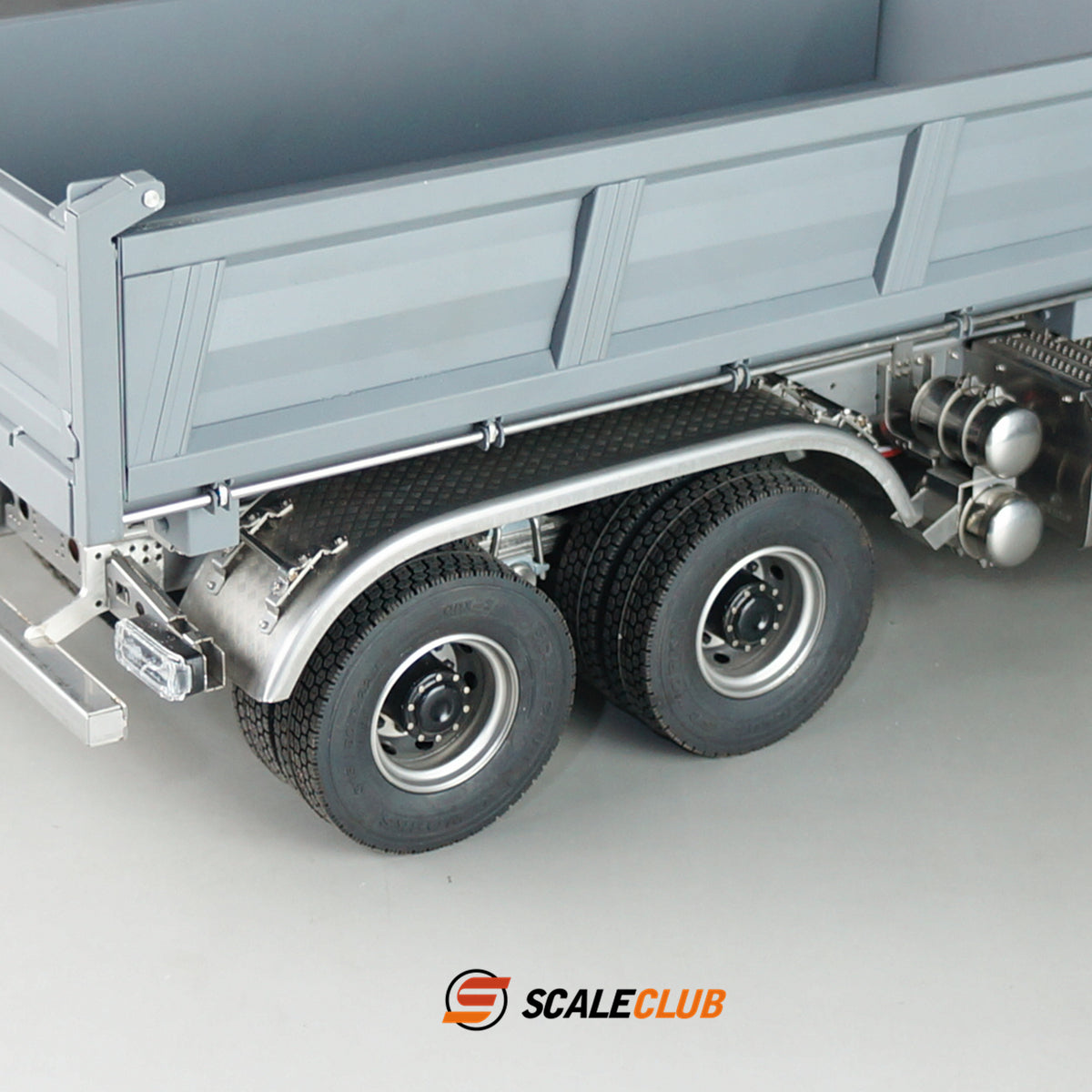 Scaleclub Model Metal Stainless Steel Rear Wheel Fender DNB-LZ-1 for RC 1/14 Double Axle Dump Truck Upgrade Modification Parts