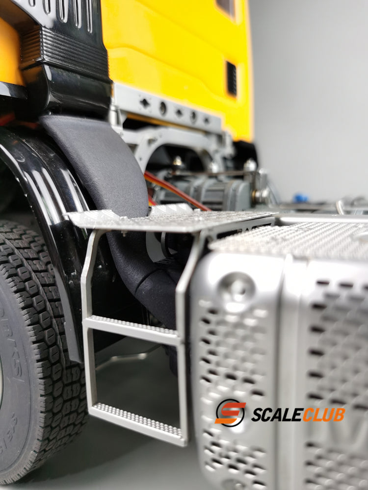 Scaleclub Tamiya 1/14 IVECO 6x6 Metal Remote Control Truck Tractor