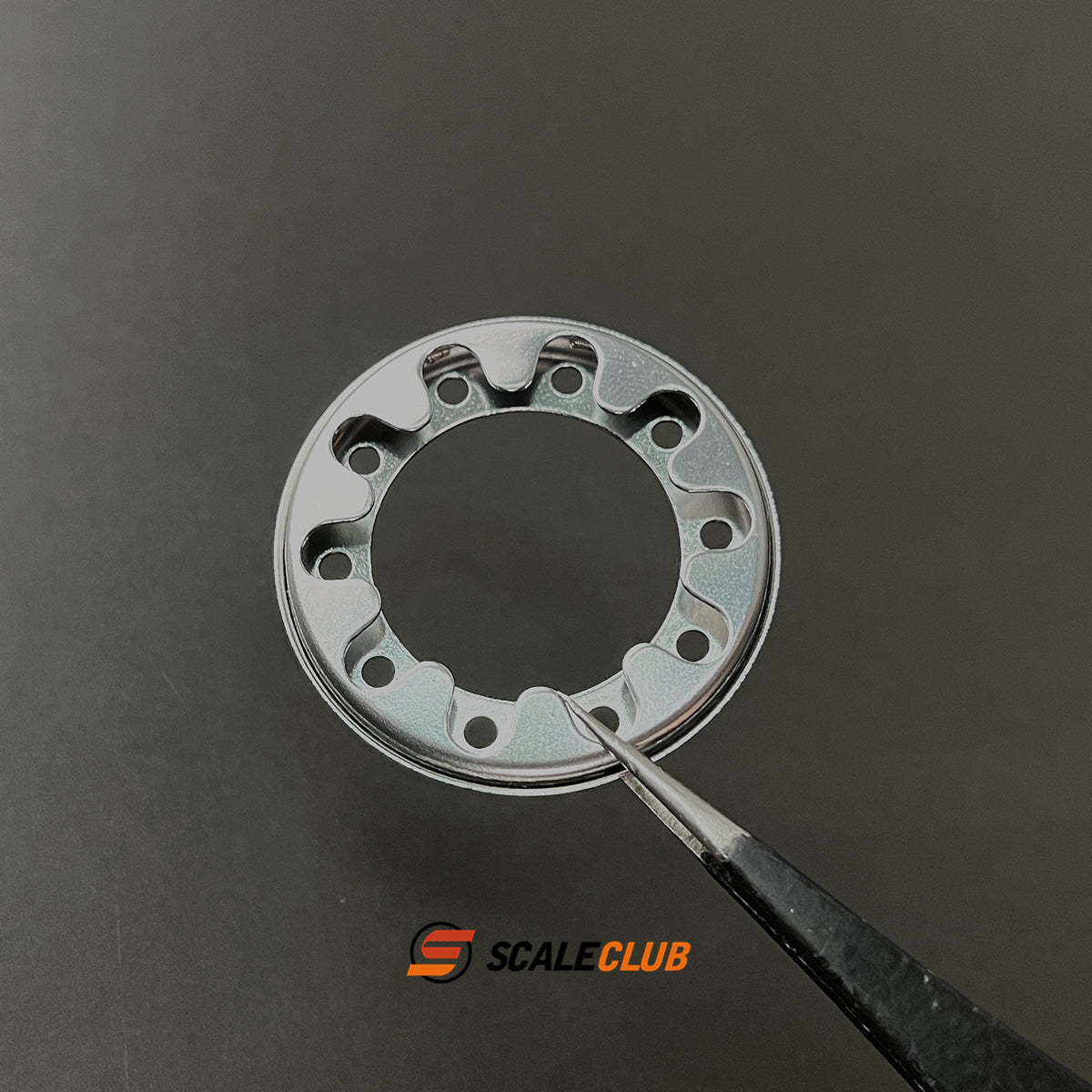 Scaleclub 1/14 tractor truck dump truck power shaft head hub guard ring cover plum blossom style