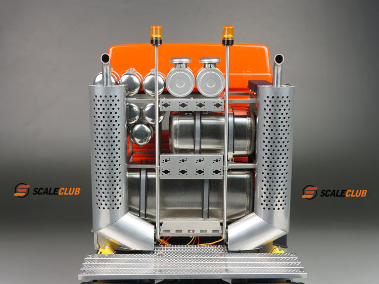 scaleclub 1/14 MAN F2000 8x8 all-metal heavy-duty trailer with metal door and equipment rack