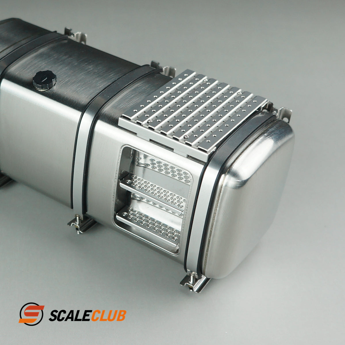 scaleclub 1/14 Tamiya tractor truck fuel tank with metal pedals