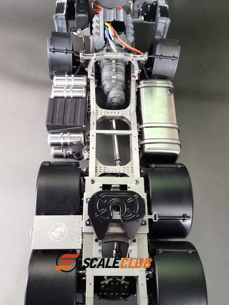 Scaleclub Tamiya 1/14 MAN F2000 6x6 Full Metal Chassis Tractor
