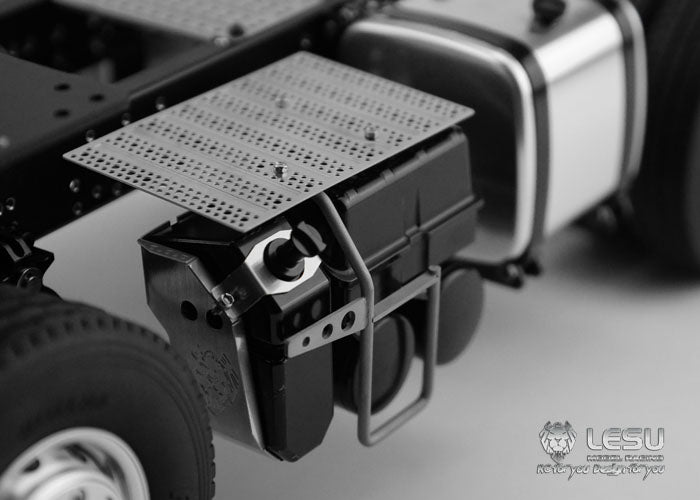 LESU 1/14 Tamiya benz1851 3363 tractor truck 6X4 metal chassis remote control model truck modification