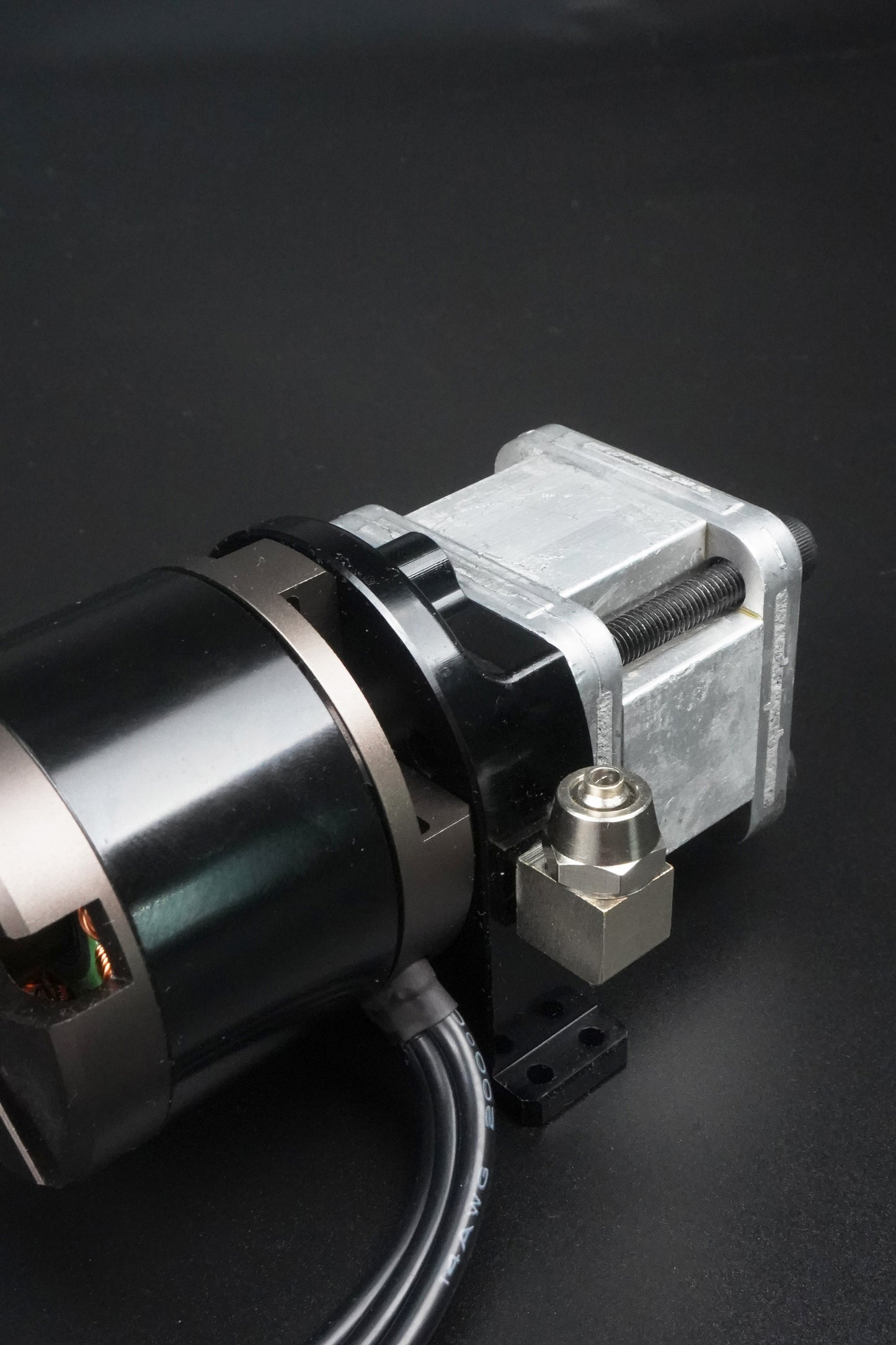 CUT Italian 5048 integrated pump model hydraulic pump oil pump comes with pressure regulator and pressure gauge