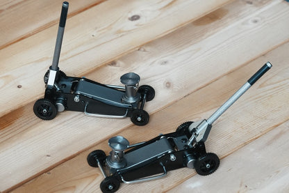 JDMODELJDM-202 Horizontal Off-Road Jack Model Climbing Car Jack 1:10 Jack
