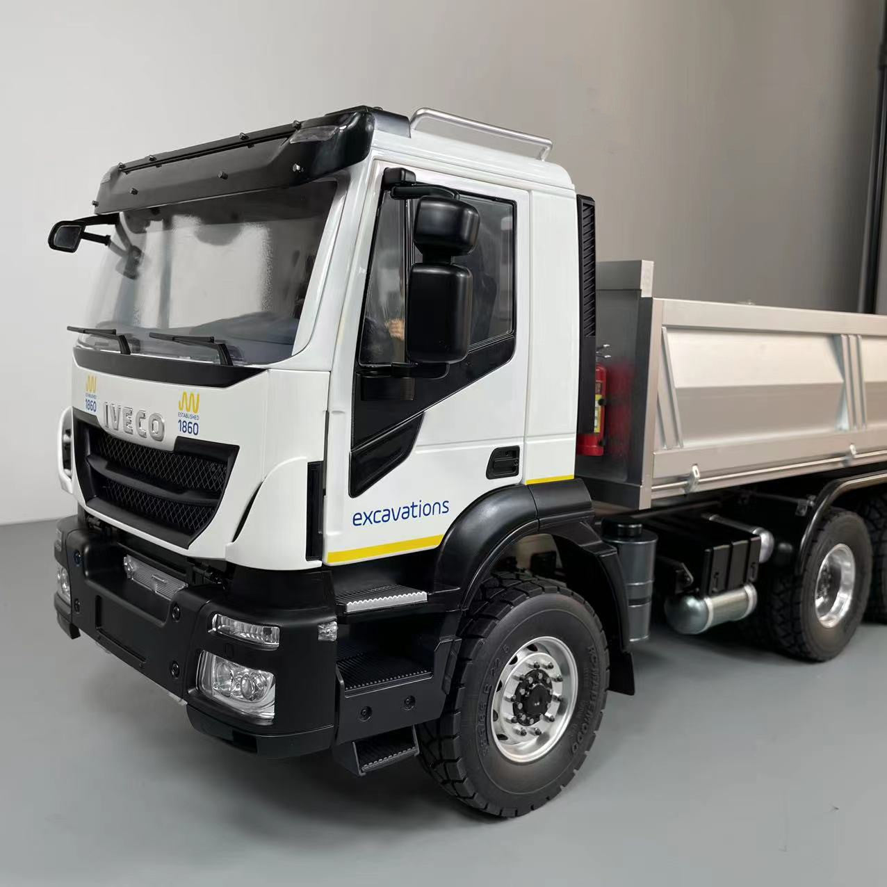 MD Model 1/14 Remote Control Model 6×4 6X6 Iveco CNC Differential Lock Axle Hydraulic Dump Truck