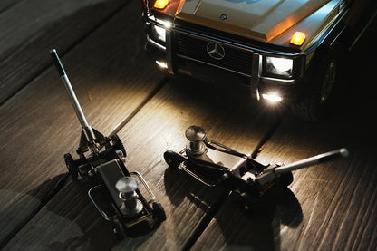 JDMODELJDM-202 Horizontal Off-Road Jack Model Climbing Car Jack 1:10 Jack