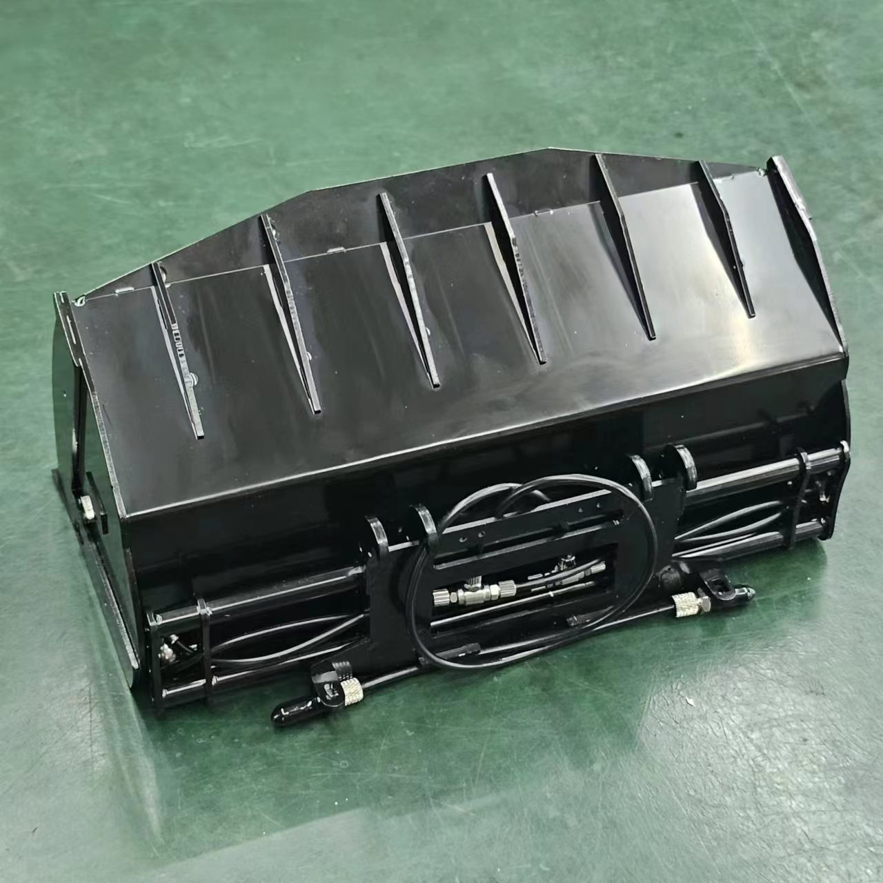 MTRC Hydraulic front dump bucket for loader models