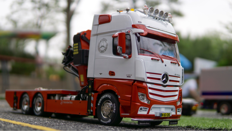 JX Model PK40002EH Truck-Mounted Crane for Tamiya 1/14 RC Hydraulic Construction Machinery Towing Truck Model Upgrade Parts