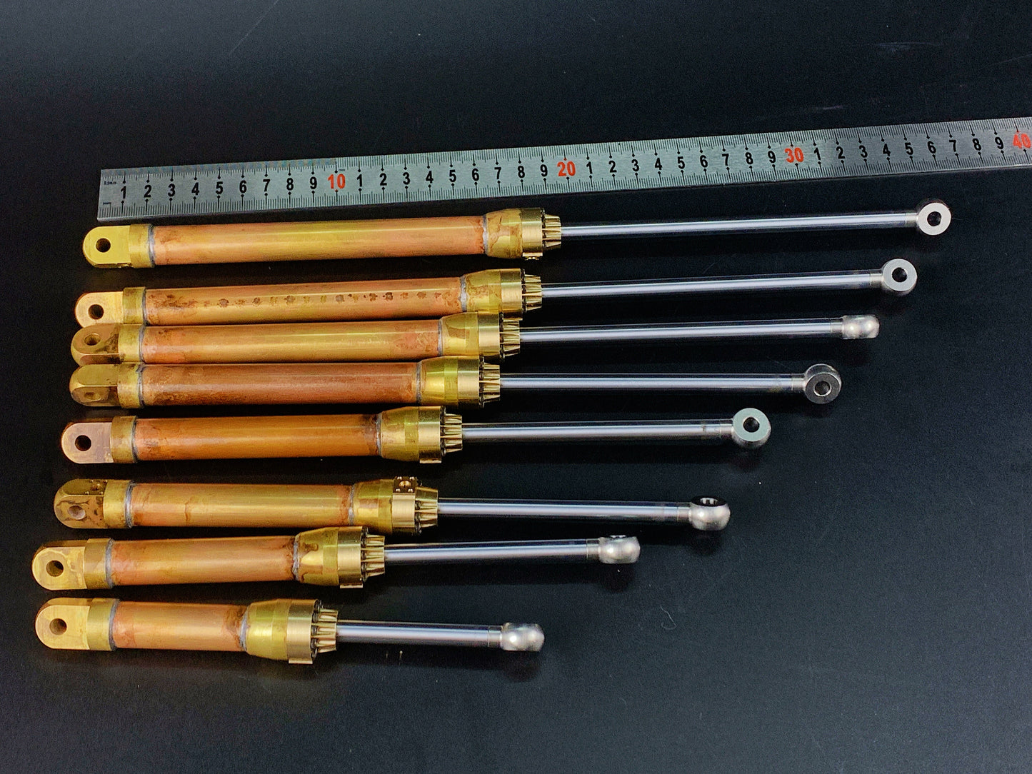 CUT-FLYG Excavator Micro Hydraulic Flange Cylinder High Strength High Simulation