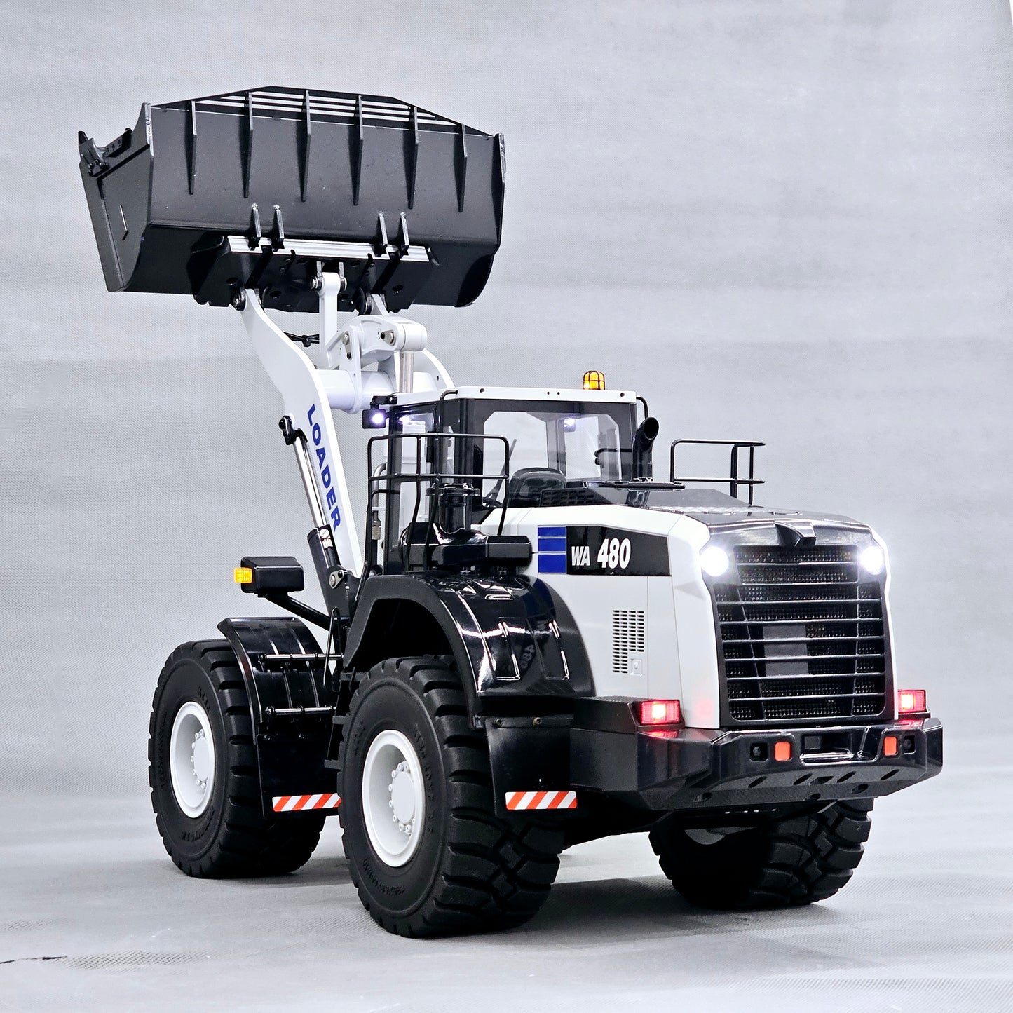 MTRC 1/14 Engineering Vehicle Metal Hydraulic Model 480 Forklift Loader Model