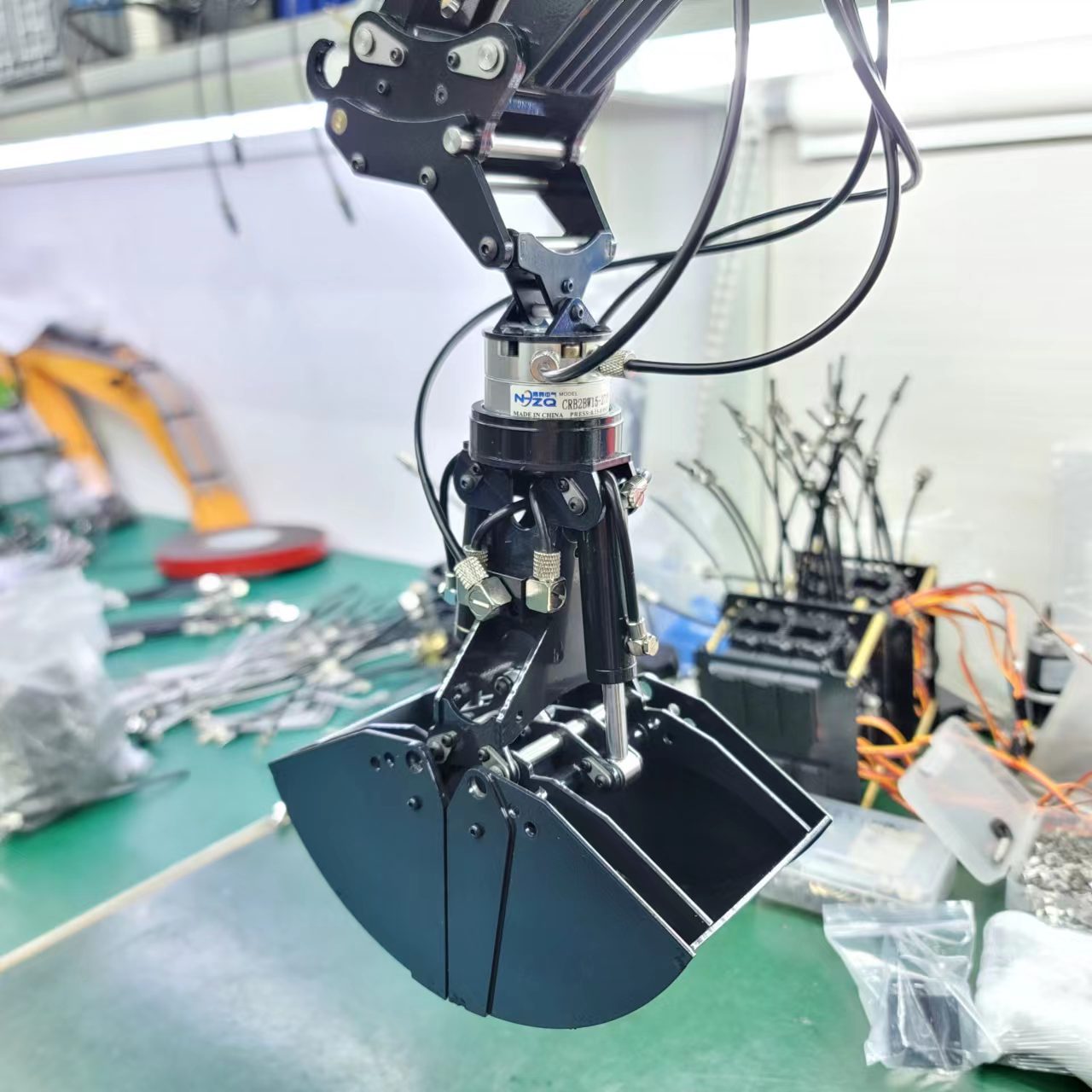 MTRC 1:14 Hydraulic Excavator Model Grab Bucket