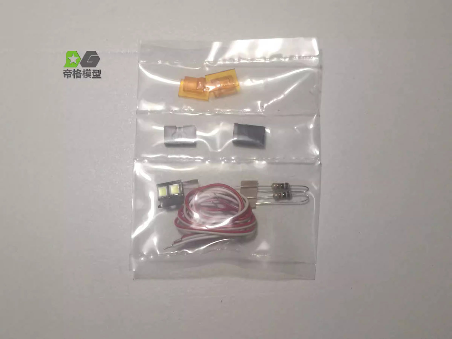 DG RC Truck, Tamiya 1/14 scale (56323), Scania R620 side lights